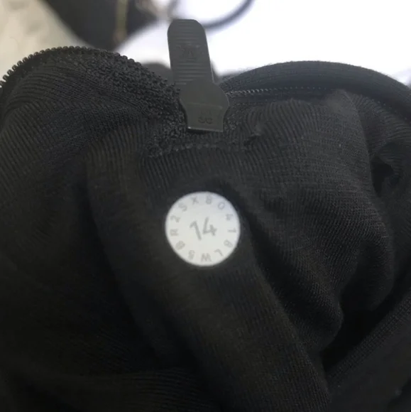 ✨️HOST PICK✨️ 🇨🇦 NWOT Lululemon On The Move Tailored Pants - Picture 12 of 14